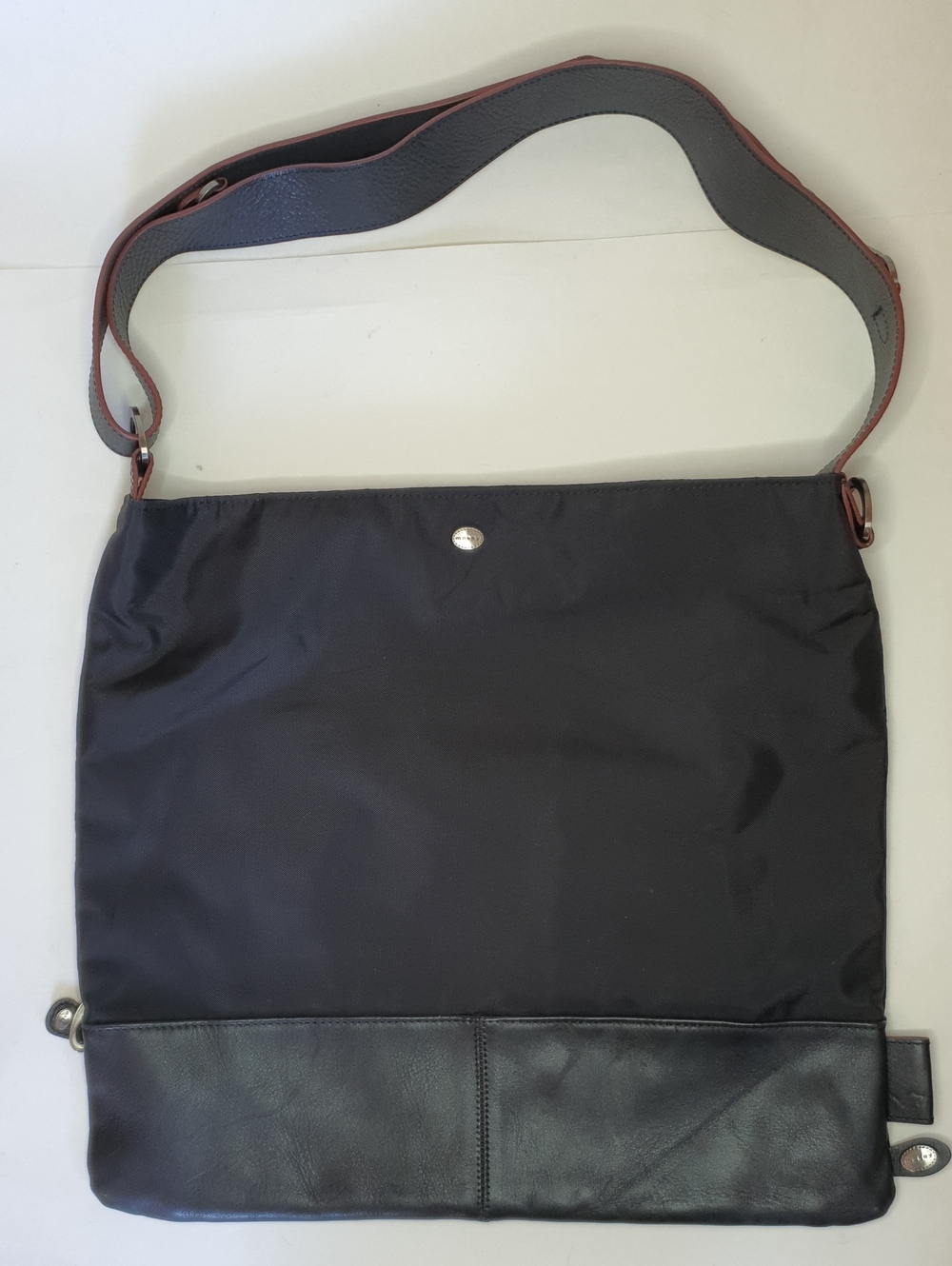 Luxx By Mosey Black Crossbody Shoulder Bag + Free Gift